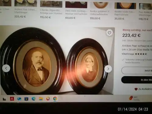 2 alte ovale Biedermeier Bilderrahmen um 1900 Pappmache mit Gips ausgegossen schwarzer Klavierlack originale Verglasung ist erhalten! Maße : 25 x 21 cm 