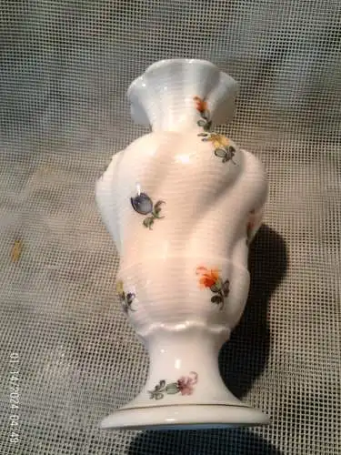 Nymphenburg Schneeball Vase feines Blütendekor Form 527 in 1 Wahl 
