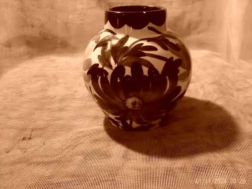 Design von Eva Ziesel Stricker SMF Schramberg Formnummer 2822 Hand bemalt Jugendstil seltene Ballonvase Zeit des Art Deko