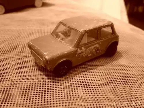 A94 1:64 3 INCH MATCHBOX SUPERFAST 29 RACING MINI RED von 1970!