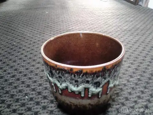 Scheurich Lora  Crusty Blumentopf Fat Lava Modell  Keramik tolle Farben  Mid Century Keramik Vitrinen Zustand Designerin war: Gerda Heuckeroth