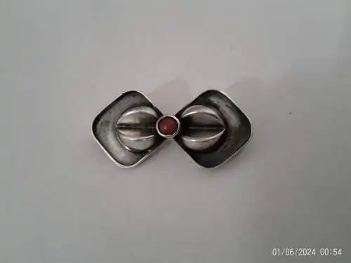 Dänemark Finnland Koralle  besetzte Brosche Silber835 Vintage um 1920 signiert H