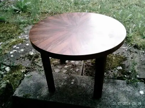 Art Deco Beistell Tisch Couchtischum 1925-35 rund  franz.Nußbaum oder Mahagonie Stammholz furnierte Platte