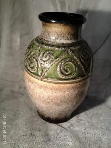 FRATELLI FANCIULLACCI Relief Vase Italian Pottery MCM Retro Bitossi