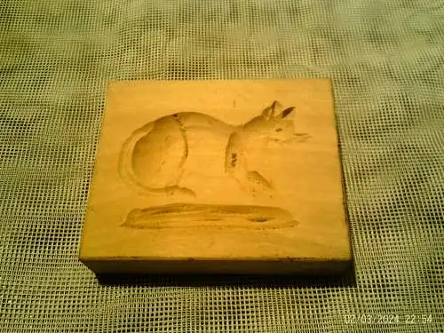 Springerle Katze in Landschaft:  um 1900 besonders seltene Motivwahl Kirschbaum 9 x 7x 1,7 cm  Provenienz Bäckerei  Gauss in Bretten