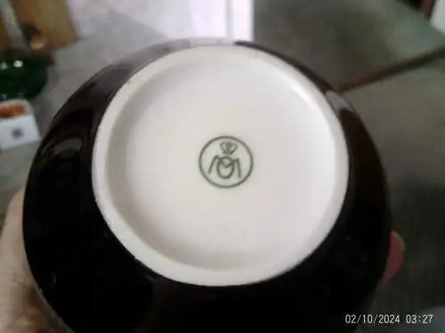 Metzler & Orloff Art Deco Porzellan Vase Dekor Störche  H: 11cm   Durchmesser: 10cm