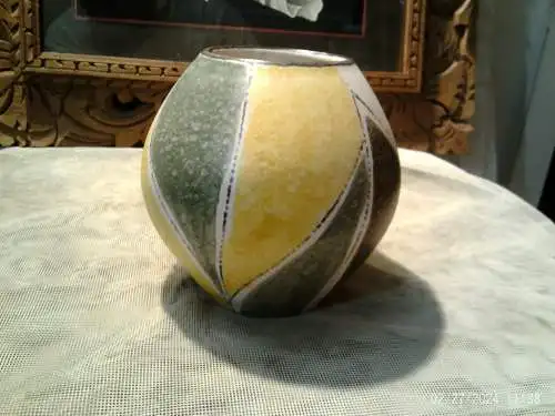 Milano Deutsche Ü-Keramik Vase 418 Mid Century1970 11,5 cm aus der Vitrine