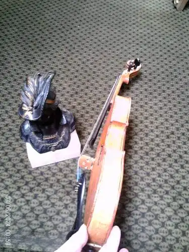 "3/4 Violine signiert Enel Pierre" Enel Pierre 1903 Lyon - ?   aus seiner Werkstätte in Neveau gefertigt 1945 , Enel Pierre war ein Meisterschüler seines Onkels Charles Pierre (1880 Paris 1954 ) in Paris ,