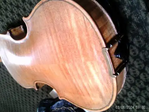 "3/4 Violine signiert Enel Pierre" Enel Pierre 1903 Lyon - ?   aus seiner Werkstätte in Neveau gefertigt 1945 , Enel Pierre war ein Meisterschüler seines Onkels Charles Pierre (1880 Paris 1954 ) in Paris ,