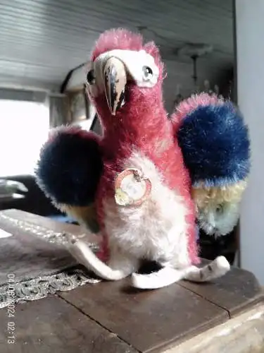 Steiff Lora Papagei 12cm  Fahne Knopf Titel