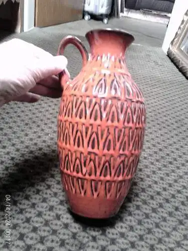 Bay Keramik Vase Bodo Mans Formnr.: 232-25 Inka Dekor Höhe 26cm um 1965-75 entstanden! aus der Vitrine