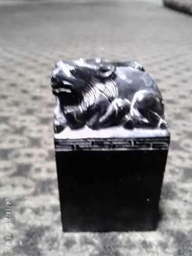 Onyx geschnitzter Stempel mit sitzendem Hasen ? um 1900 