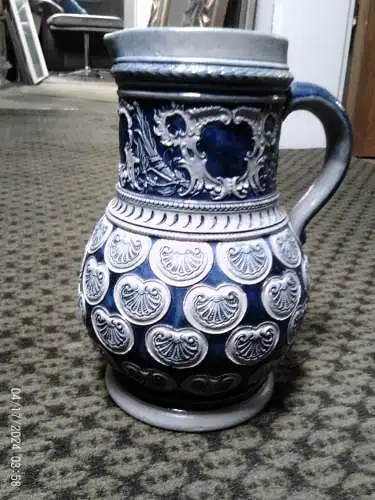 Uralte Keramik Kanne um 1900 Jugendstil / Historismus No: 462 schönes Muscheldekor H: 18 cm  guter Zustand !