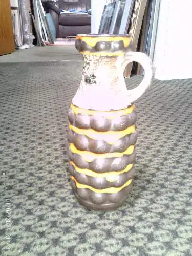 Bay Keramik  Vase Bommel Lava in Orangen und Braun Designer ist :Bodo Mans Formnummer: 65-20 aus den 1960-69 Jahren Fat Lava blau schwarz H: 20