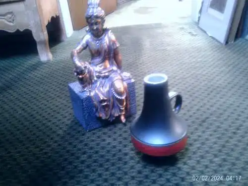  Heinz Siery von 1967 Carstens Tönnishof eine futuristische Raketenform.Ufa Space Keramik Vase Formnr: 1525-19