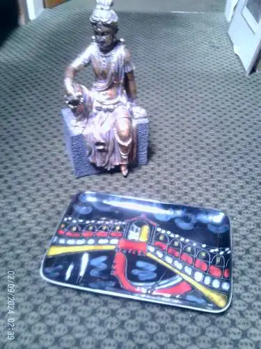 Besonders schönes Keramikbild mit der Seufzerbrücke aus Venedig um 1960 Emaillemalerei zum Aufhängen oder als Obstschale nutzbar.