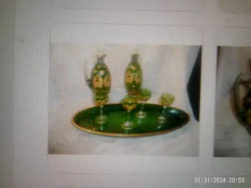 J. & L. Lobmeyr ,Ein Paar böhmische Karaffen 4 Likörgläser ovales Tablett aus grünem Kunstglas für4 Personen ca.1880 Otto Wagner Schule Wien