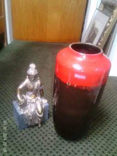  Europe Line Dekor in Rot und Hellbraun Scheurich 517-45 Etikett um 1965 Höhe 45 cm aus der Vitrine