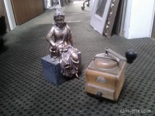  *ZASSENHAUS Record *  Alte, antike Kaffeemühle, Kirsche Buche 1. Hälfte 20. Jhd. sehr gute Erhaltung ein Blickfank in jeder Kücke oder einem Kaffeehaus !