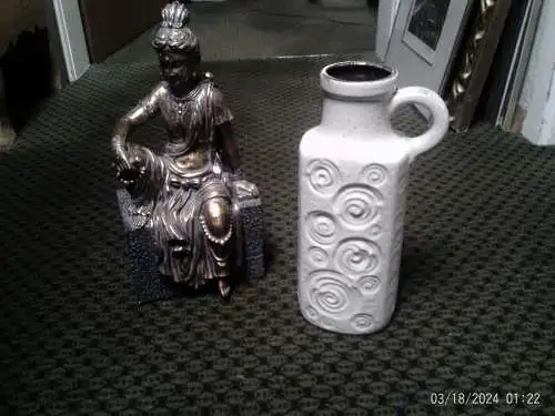 Scheurich 482 /28 seltene Jura Fusil polarweiß Vase Mid Century Modern West German Pottery 1970er Jahre