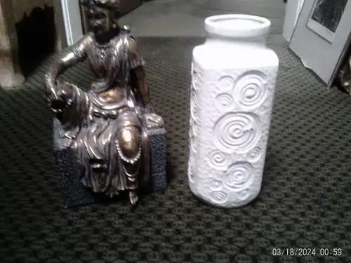 Scheurich 282 /28 seltene Jura Fusil polarweiß Vase Mid Century Modern West German Pottery 1970er Jahre