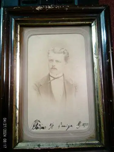 2 Mitglied des Corps Saxonia Göttingen "O. Clodius. Identifiziert als Staatsanwalt in Lissa (Posen)" + "Victor Wiegrabe. Identifiziert als Assessor aus Neuhof. " originale Rahmung  datiert 1872+1892 
