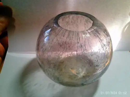  „Bullicante“ Ballonvase um 1960 H: 9 cm Durchm: 10 cm Murano Style, Bullicante Glass, Mid-Century Modern, Controlled Bubbles, 1960s Art Glass.