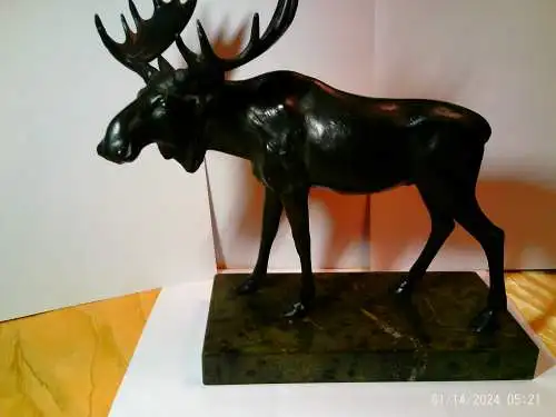 Antique Bronze Sculpture of a Standing Moose, Graphite Patina, Granit Base, Germany circa 1880, Animalier Style Art, Collector's Piece.