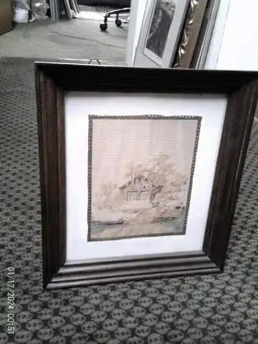 Spätbiedermeier Schlüsselkasten franz. Nußbaum massiv um 1860-80 Maße : 29 x 32 cm