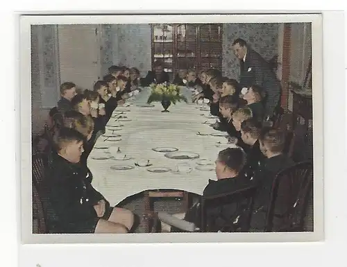 Sammelbild. Der Staat der Arbeit und des Friedens, Folge II, Bild 246: Jungvolk in der Reichskanzlei bei Schokolade und Kuchen