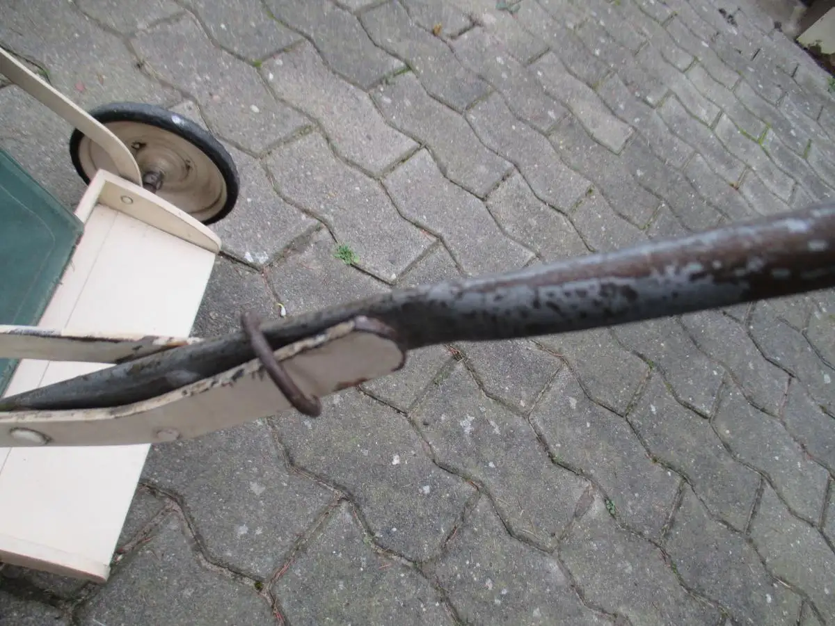 Antiker Kinderwagen, alter Kinderwagen, offener Kinderwagen, Kinderwagen Sommer, Vintage Kinderwagen, Dekostück, Sammlerobjekt, 50er Jahre, 40er Jahre,  2