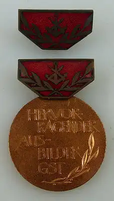 GST Medaille Hervorragender Ausbilder GST Bronze mit Urkunde 1972 verl.  GST14a