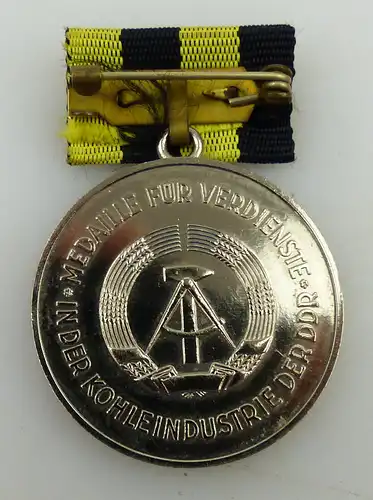 Medaille für Verdienste in der Kohleindustrie der DDR in Silber, Orden1159