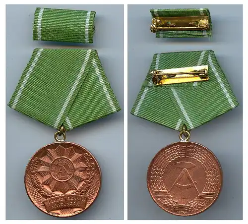 DDR Medaille ausgezeichnete Leistungen mit Urkunde 1969