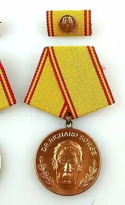 3 Medaillen Für Kampfverdienst Dr. Richard Sorge Medaille in Gold Silber Bronze