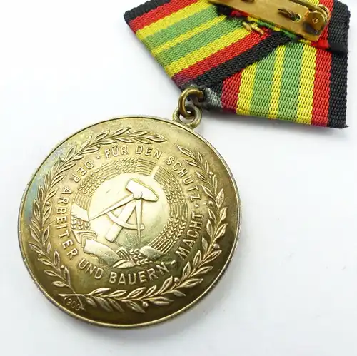 #e7775 DDR Medaille für treue Dienste NVA vgl. Band I Nr. 148 e Silber 900