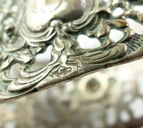 #e7851 Alter Serviettenring aus 835er Silber mit Monogramm, Putten und Rosen