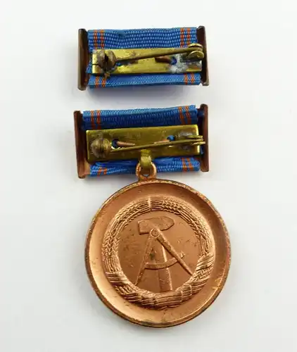 #e8734 Medaille für treue Dienste in der zivilen Luftfahrt goldfarben Nr. 191 a