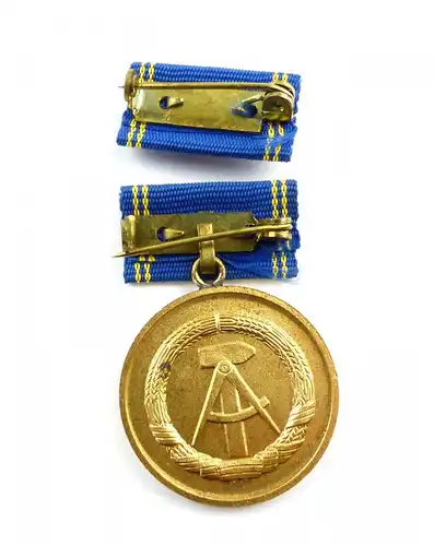 #e8731 Medaille für treue Dienste in der zivilen Luftfahrt goldfarben Nr. 188 b