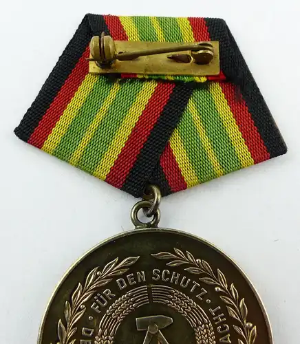Medaille für treue Dienste in der NVA in Gold vgl. Band I Nr. 149 e, Orden3388