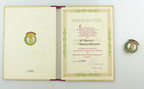 E9152 VP Meister A. Mareck Ehrenzeichen der Deutschen Volkspolizei mit Urkunde