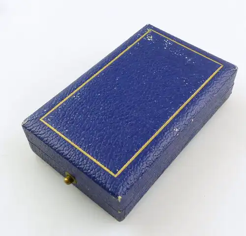 E9109 DDR Nachlass Schriftsteller: Artur-Becker-Medaille FDJ mit Urkunde 1965