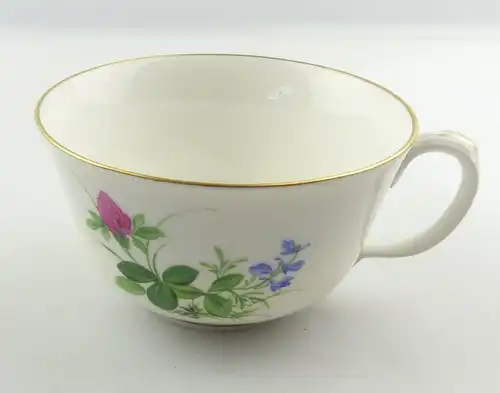 E9233 Meissen Tasse 1. Wahl mit Goldrand und Blumen