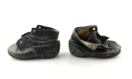 E9299 1 altes Paar Kinderschuhe Kleinkind Schuhe aus Leder wohl 30er Jahre