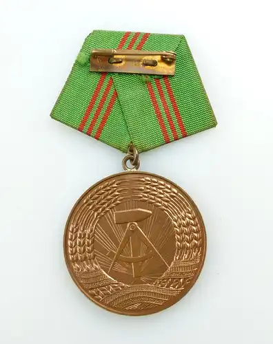 #e2997 Medaille 1964 für treue Dienste i.d. bewaffneten Organen des MdI Nr.143a