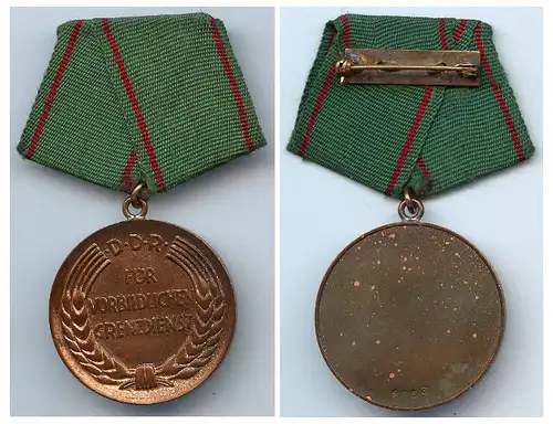 DDR Medaille für vorbildlichen Grenzdienst Nummer 6153