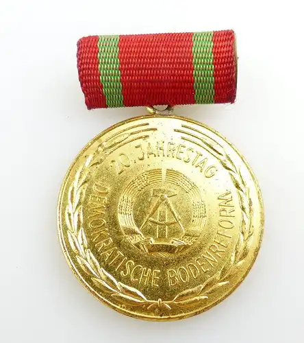 #e2581 Medaille 20. Jahrestag der Demokratischen Bodenreform DDR