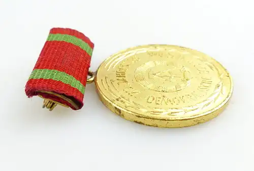 #e2581 Medaille 20. Jahrestag der Demokratischen Bodenreform DDR