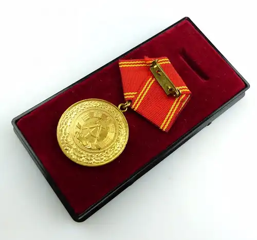 #e5570 Medaille für treue Dienste in den bewaffneten Organen des MdI Nr. 139