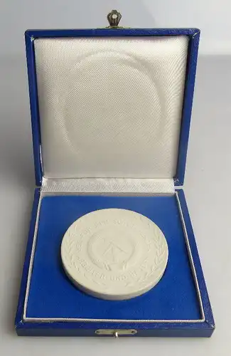 Meissen Medaille: Militärdelegation der DDR Für den Schutz der Arbeit, Orden1840